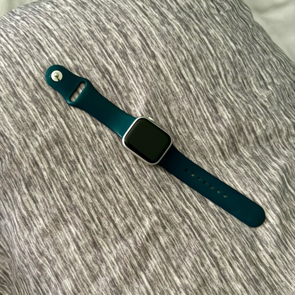USED series 8 Apple Watch